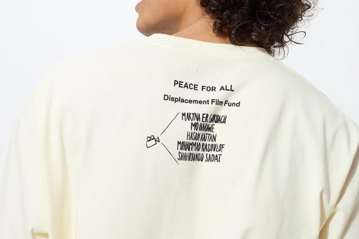Uniqlo випустив футболку з ім'ям української режисерки